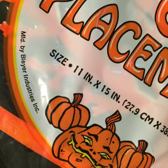 Vintage Halloween Placemats Scarey Bats, Pumpkins Full Moon Set of 6 NOS Sealed - Picture 4 of 8